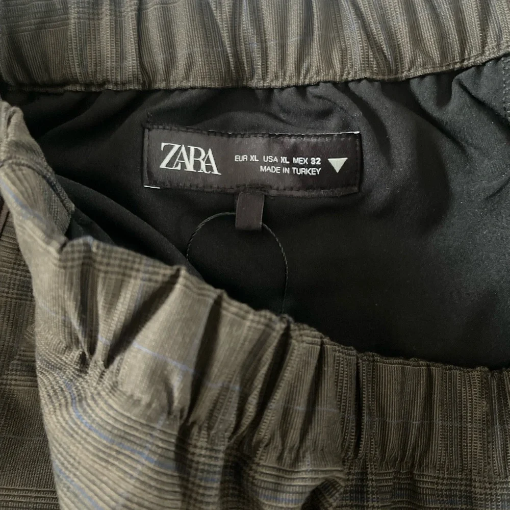 Zara Wide Leg Plaid Pants in Dark Brown - Picture 4 of 5